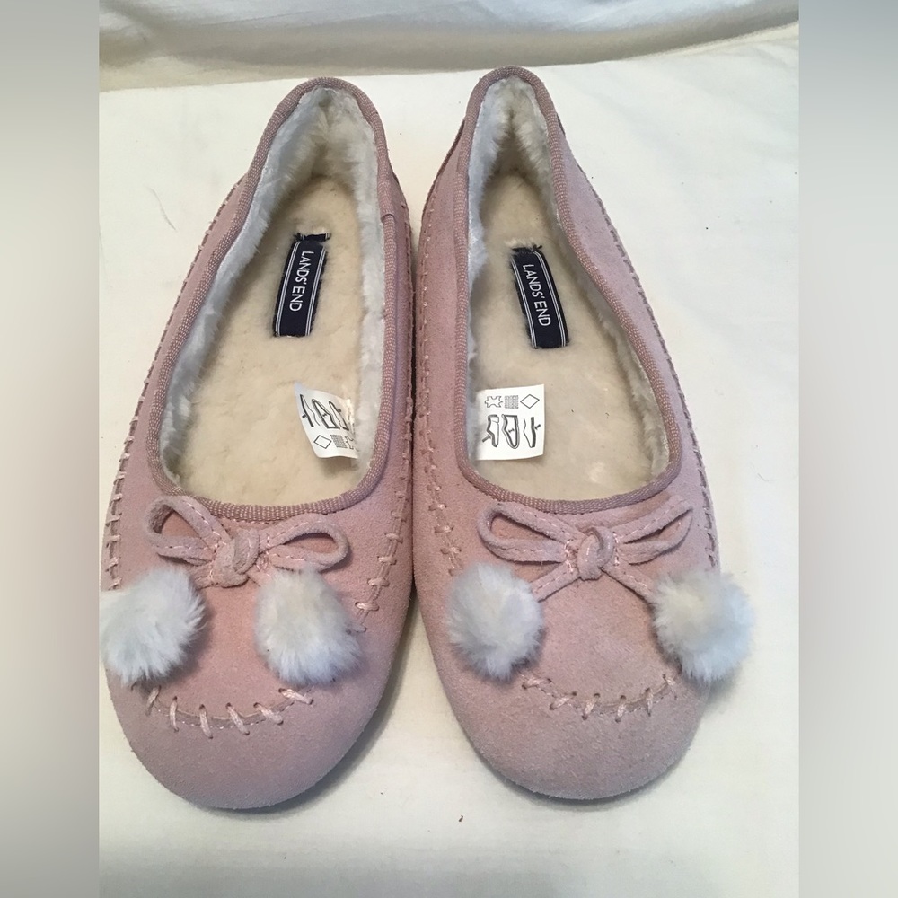 Lands End suede leather ballet house slipper washed pink new condition. Size 8